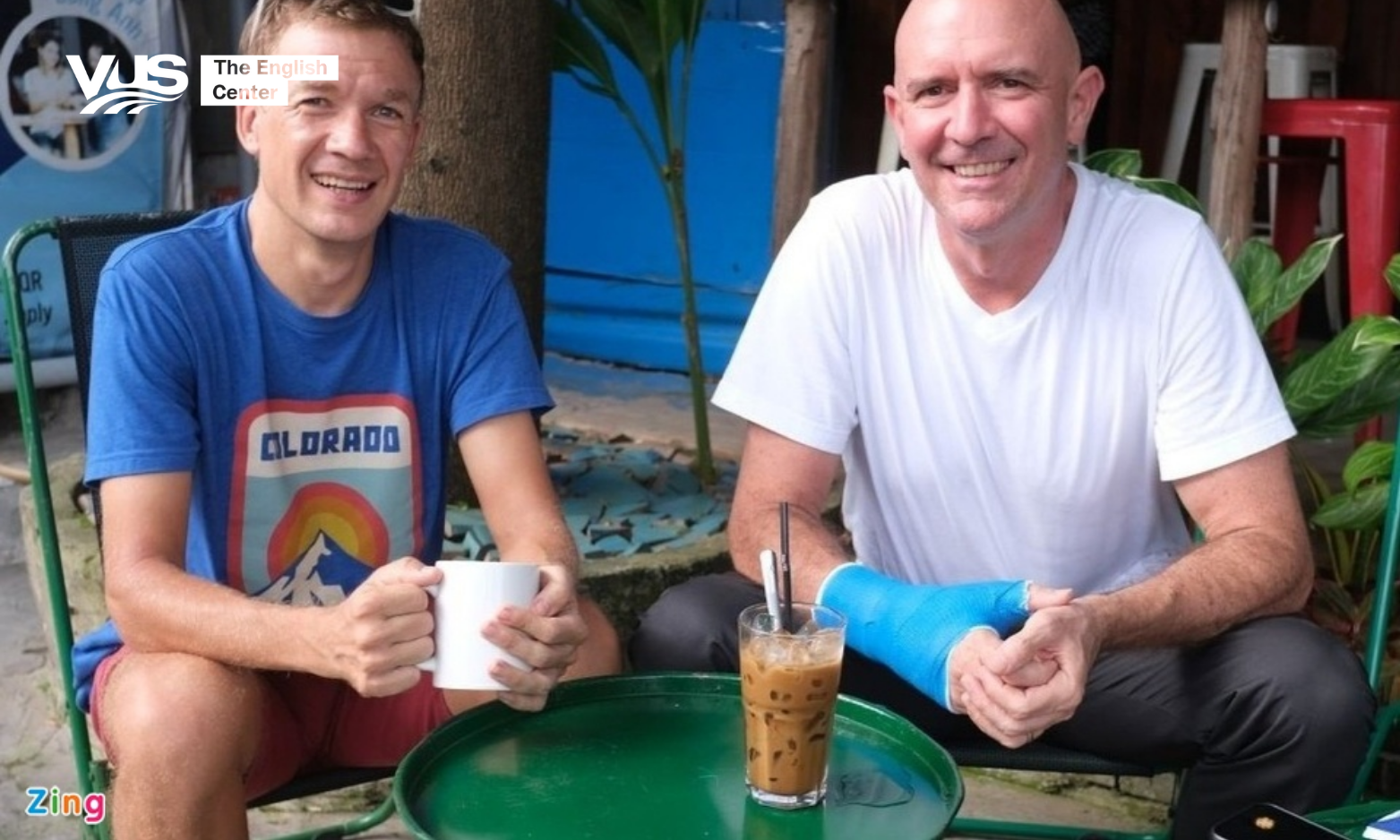 Cà phê sữa đá (iced milk coffee)