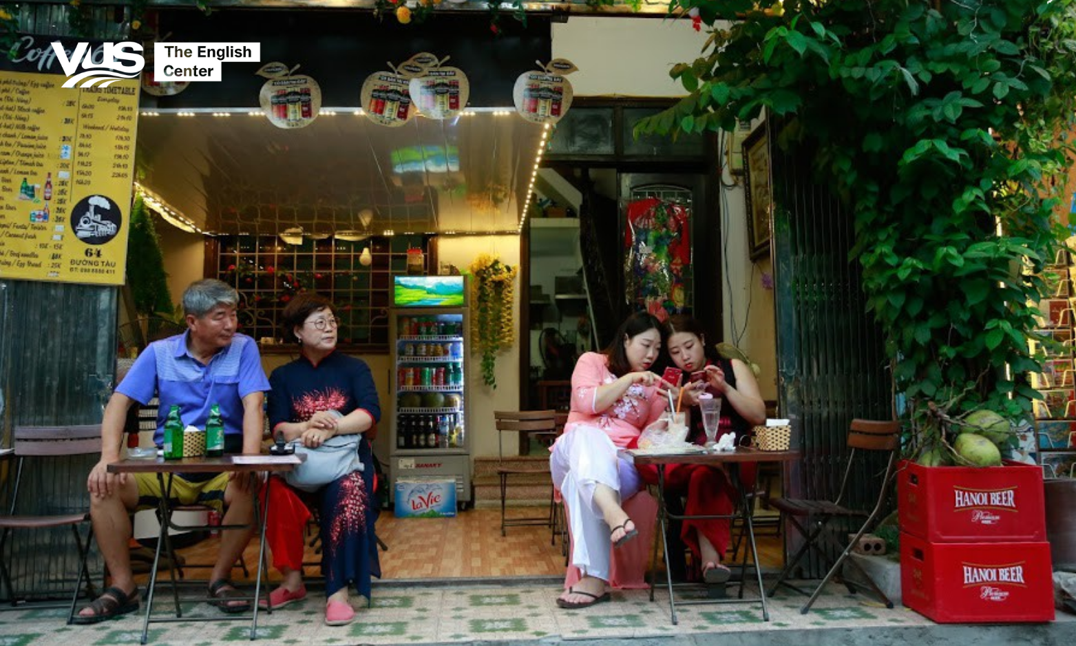 Cà phê sữa đá (iced milk coffee)